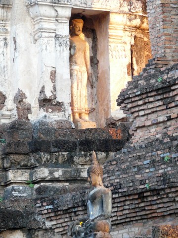 Wat Mahathat standing and seated Buddhas